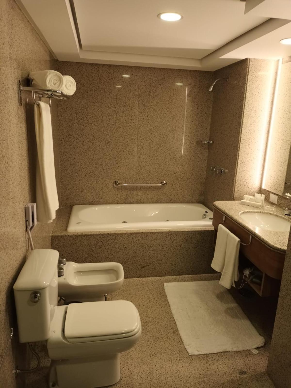 White Plaza Hotel クリチバ エクステリア 写真